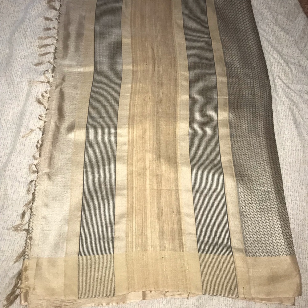 Sari (saree)